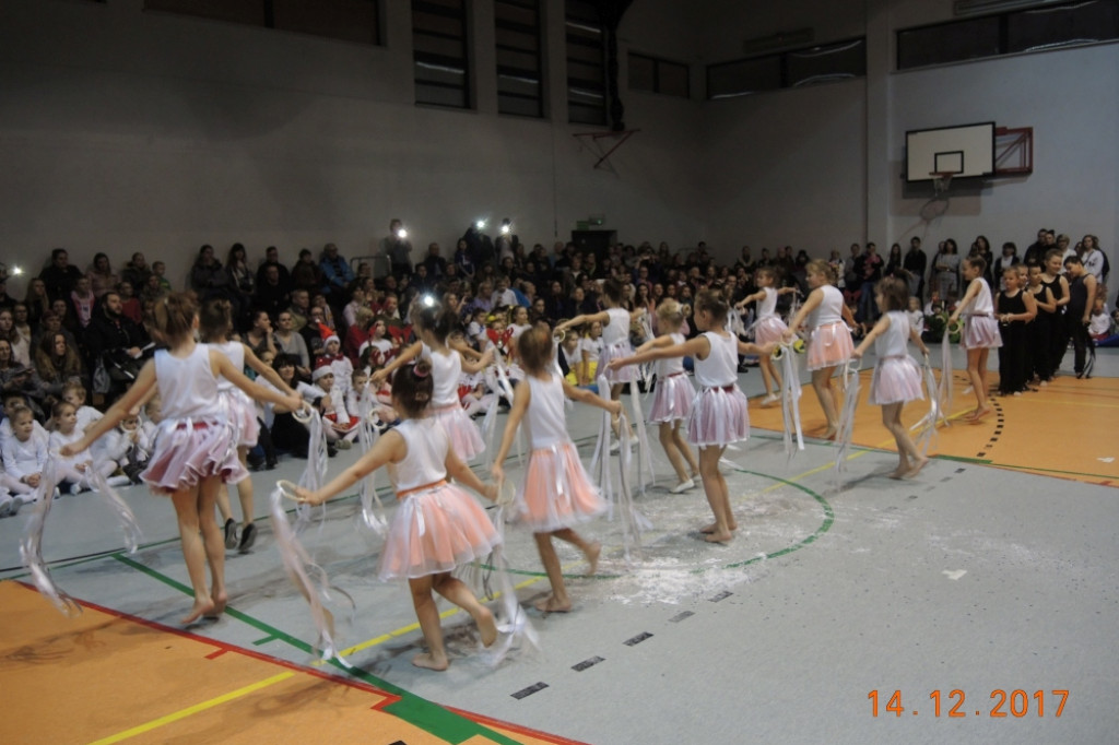 Koncert Kolęd i Pastorałek w SP 4 / fot. Magdalena Leonowicz