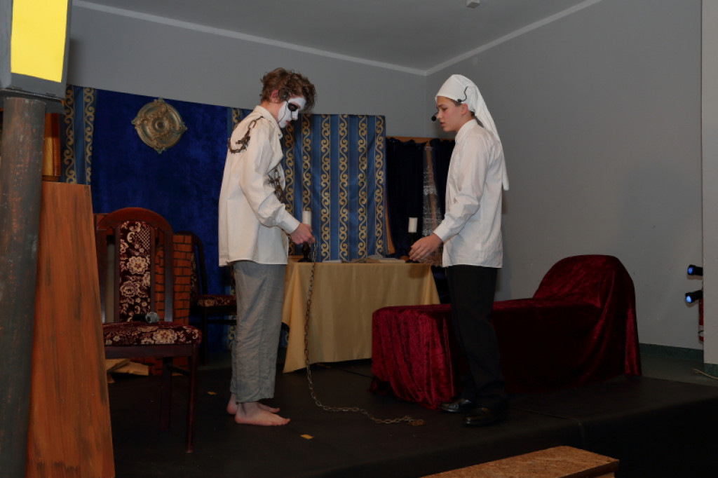 ?Opowieść wigilijna? w szkole w Łubowie