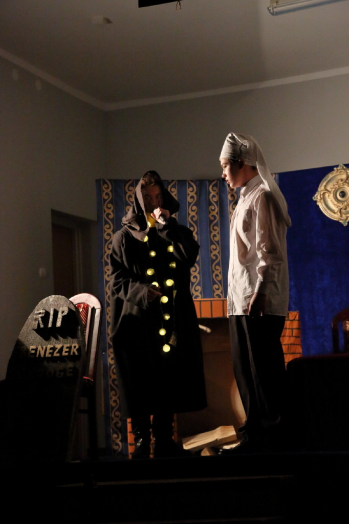 ?Opowieść wigilijna? w szkole w Łubowie