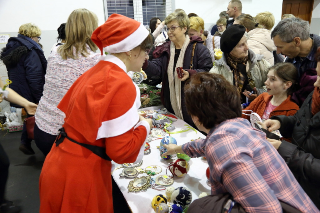 ?Opowieść wigilijna? w szkole w Łubowie