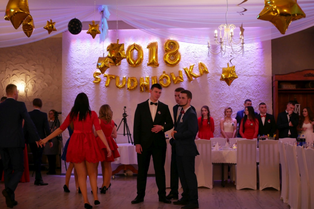 Studniówka 2018 w Szczecinku. ZS nr 6 - rolniczak