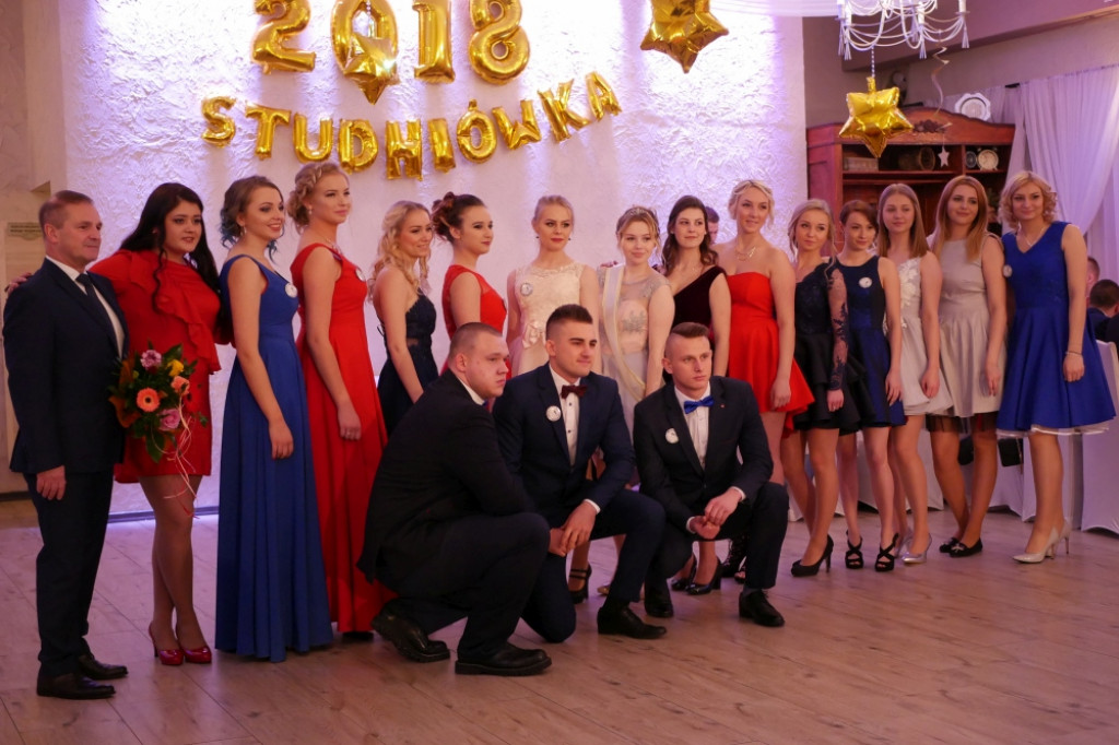 Studniówka 2018 w Szczecinku. ZS nr 6 - rolniczak
