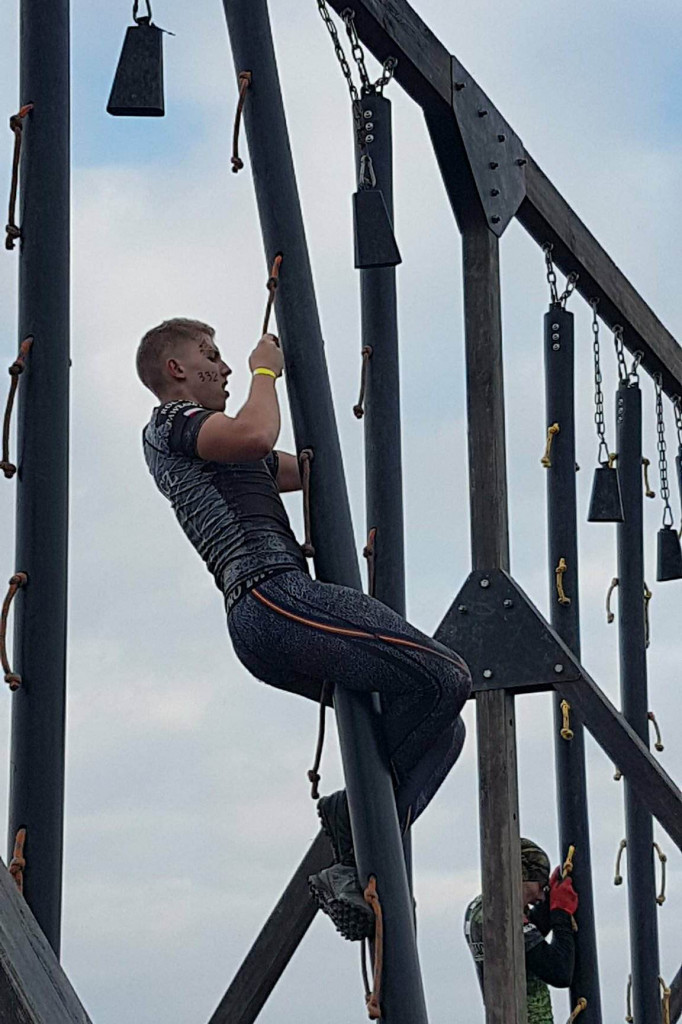 Runmageddon. Zawodnicy ze Szczecinka rozpoczęli nowy sezon startów z przytupem