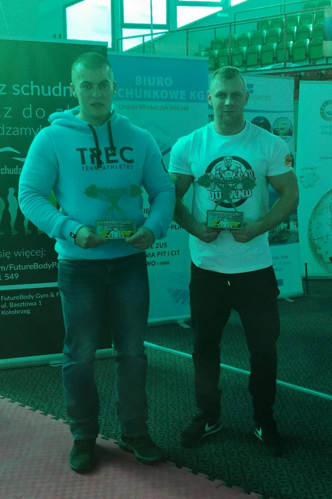 SPORTY SIŁOWE. Wyciskali dla Kruszyny. Udany start Szymona Podolańczyka w Kołobrzegu