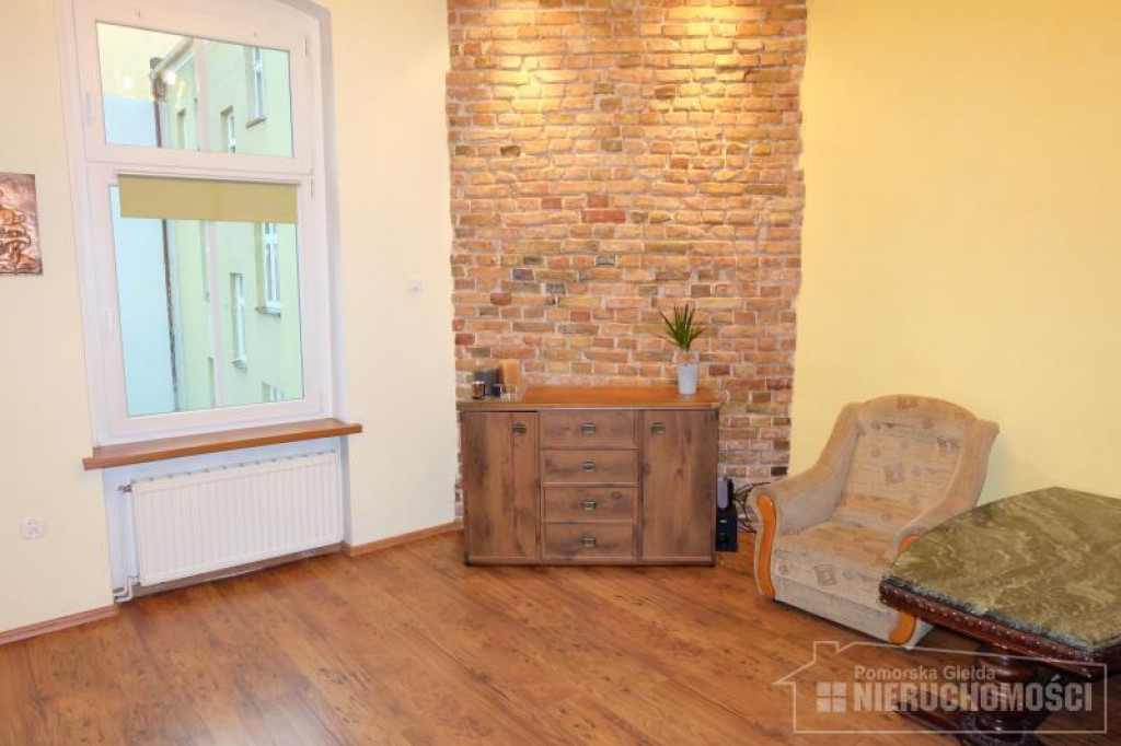 Duża kawalerka w ścisłym centrum na sprzedaż!