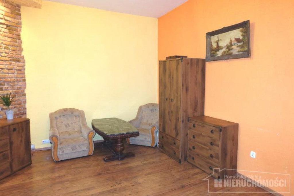 Duża kawalerka w ścisłym centrum na sprzedaż!