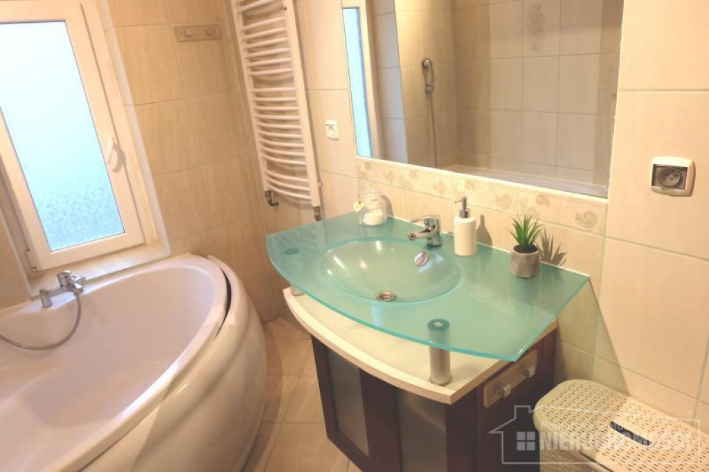 Duża kawalerka w ścisłym centrum na sprzedaż!