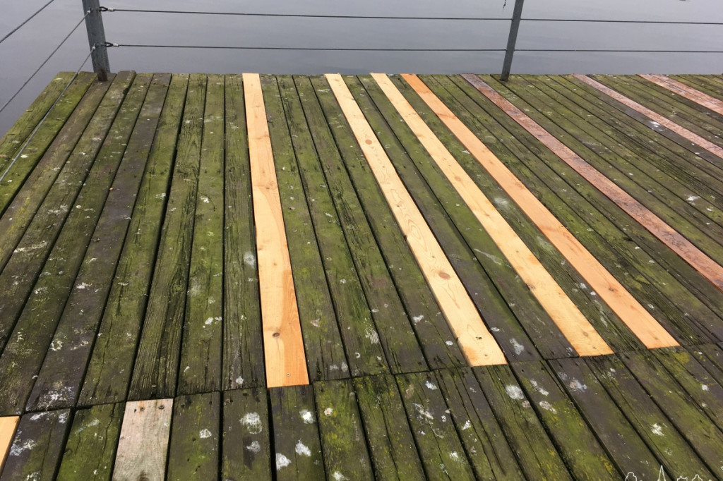 Pomost przy wyciągu w coraz gorszym stanie