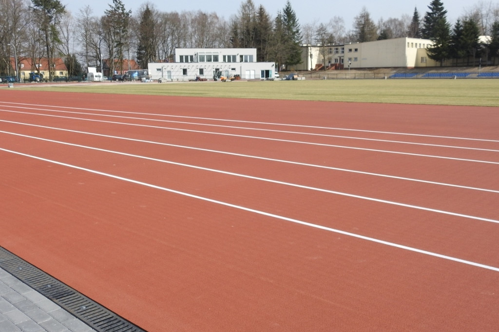 Budowa stadionu lekkoatletycznego na finiszu