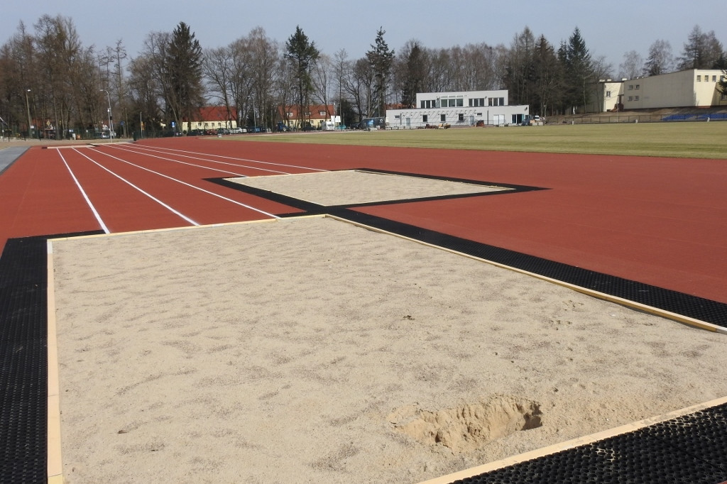 Budowa stadionu lekkoatletycznego na finiszu