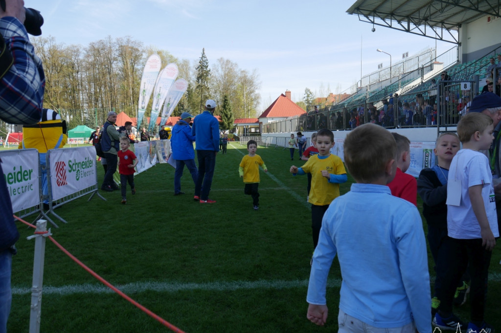 Wystartował 35 Bieg uliczny memoriał Winanda Osińskiego w Szczecinku