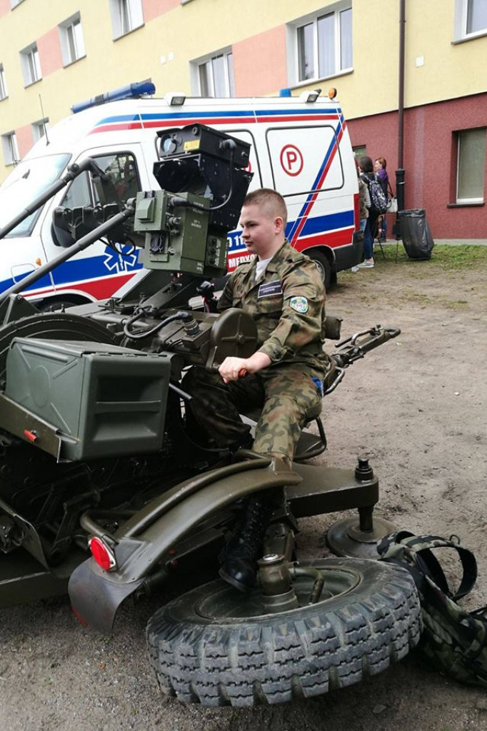 Kariera zawodowa zaczyna się w Zespole Szkół Nr 7 w Białym Borze