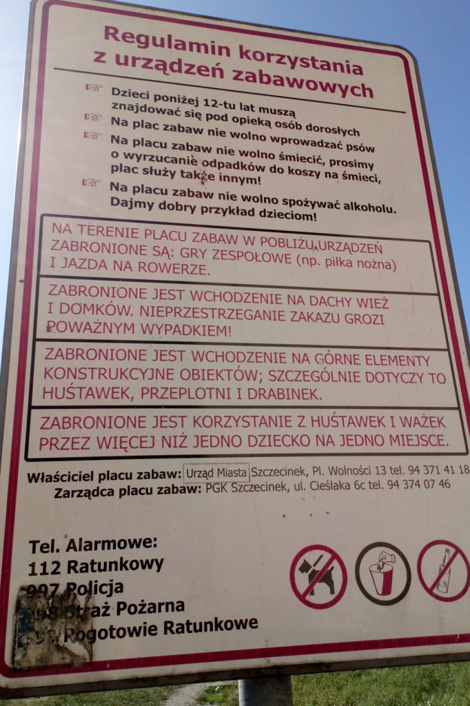Zaniedbany plac zabaw przy ul. Zielonej w Szczecinku