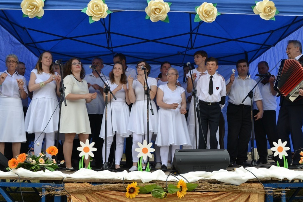 K.Berezowski: Dom Samopomocy we Gwdzie. Zagłosowali za mamami!