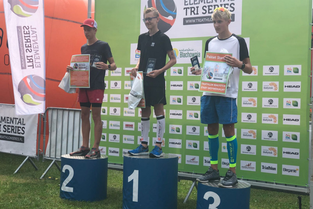 Kolejny ogólnopolski sukces sportowy odnieśli zawodnicy Miejskiego Klubu Pływackiego Szczecinek.