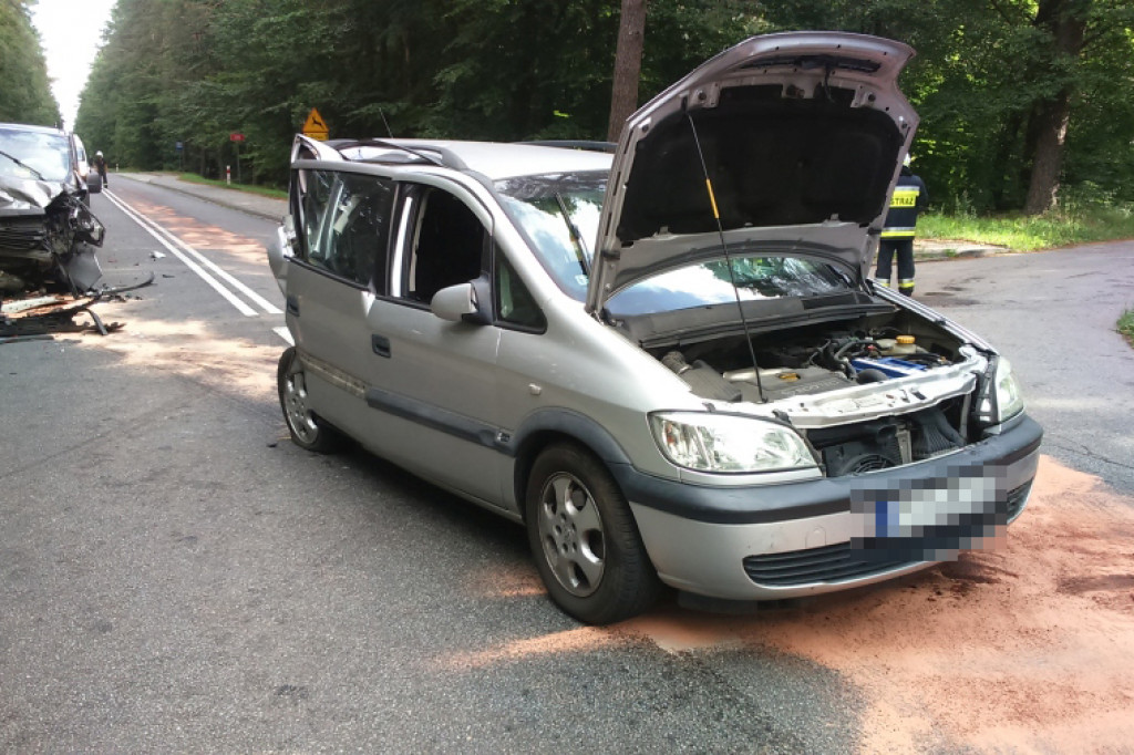 Wypadek na DK-20. 8 osób w szpitalach