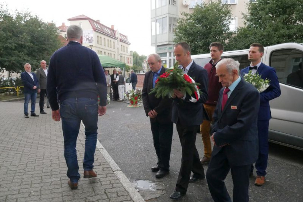 38 lat temu podpisano Porozumienia Sierpniowe. Dziś obchodzimy Dzień Solidarności i Wolności [WIDEO]