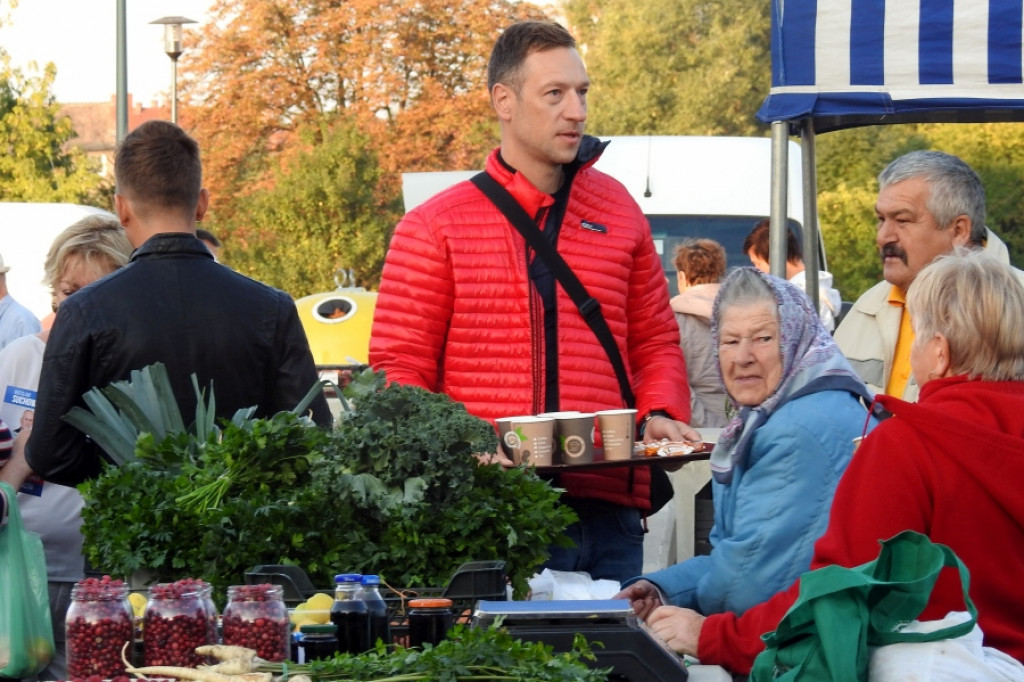 Mieszkańcy rozmawiają z dr Wiesławem Suchowiejko o przyszłości miasta