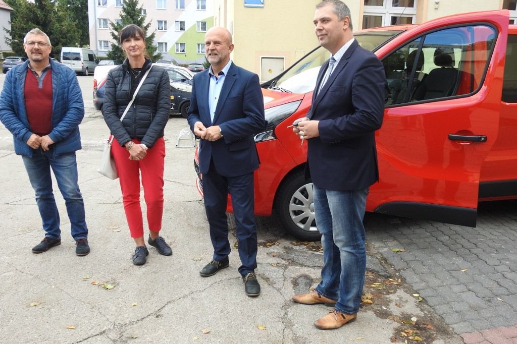 Opel Vivaro dla Zespołu Szkół Technicznych
