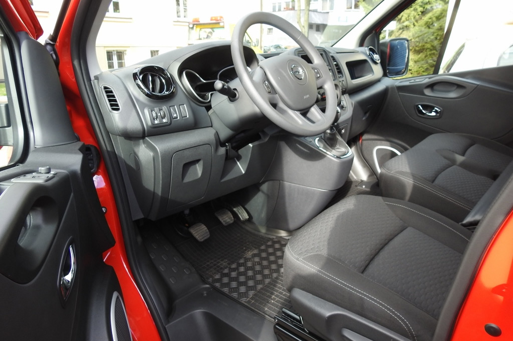 Opel Vivaro dla Zespołu Szkół Technicznych