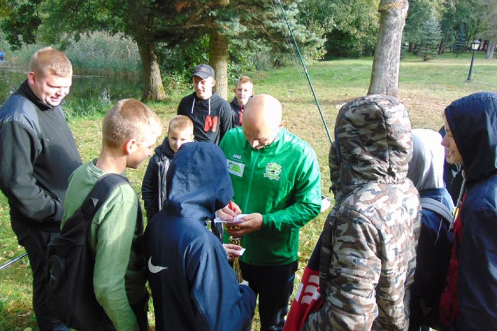 Zawody wędkarskie o Puchar Burmistrza Barwic - Luboradza