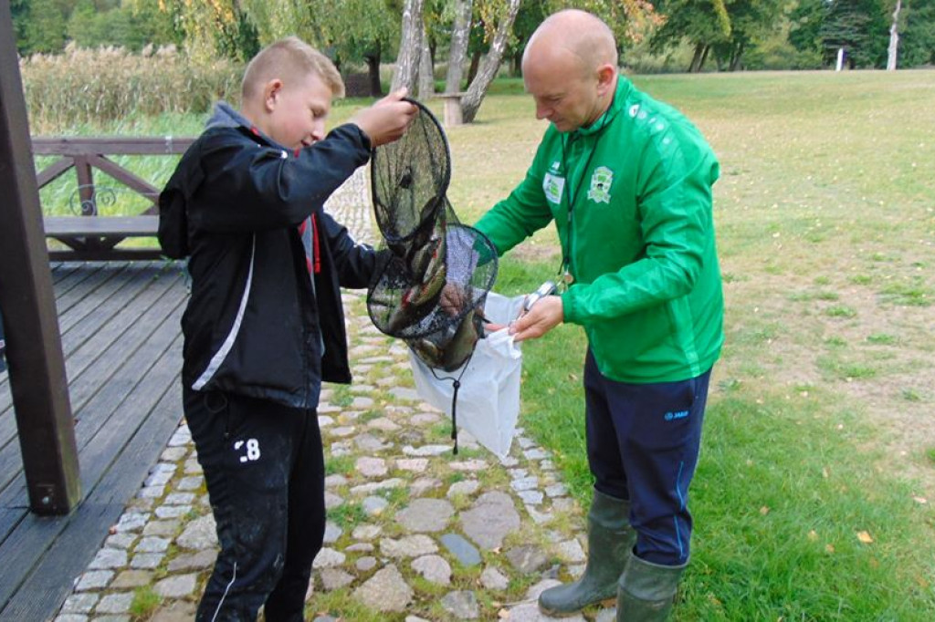 Zawody wędkarskie o Puchar Burmistrza Barwic - Luboradza