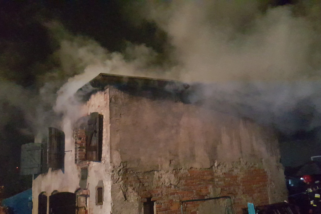 Pożar na ul. SIkorskiego. Paliła się szopa.