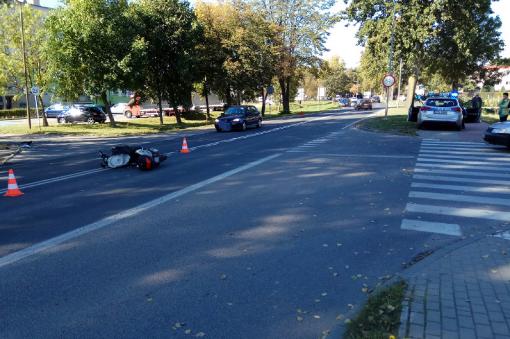 Wypadek ze skuterem obok Biedronki