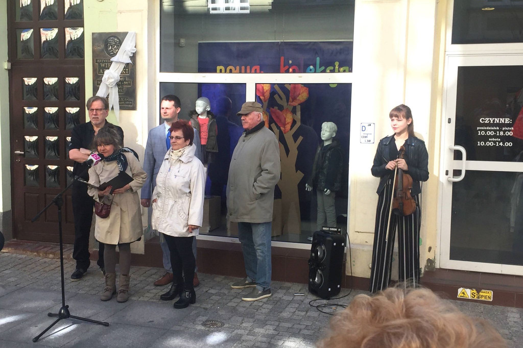 Wiesław Adamski - odsłonięcie pamiątkowej tablicy