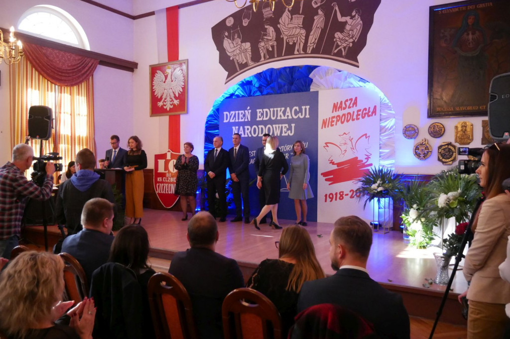 Dzień Nauczyciela w I LO im. Księżnej Elżbiety w Szczecinku