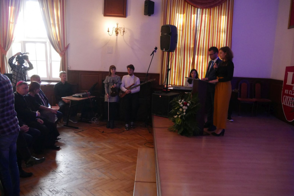 Dzień Nauczyciela w I LO im. Księżnej Elżbiety w Szczecinku