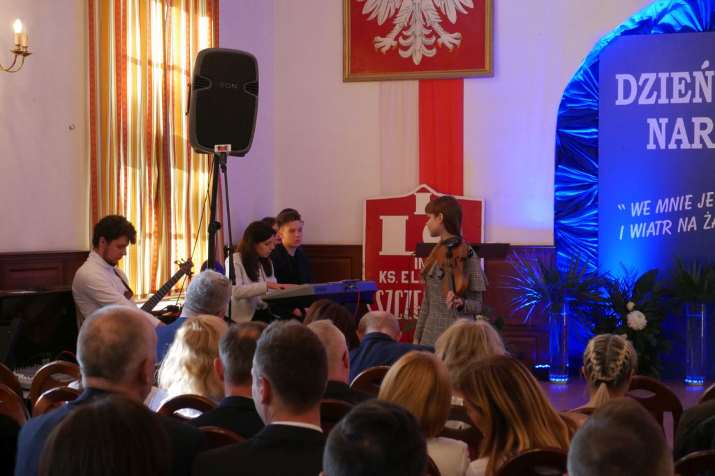 Dzień Nauczyciela w I LO im. Księżnej Elżbiety w Szczecinku