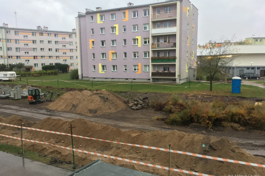 Przy Połczyńskiej budują nowe boiska