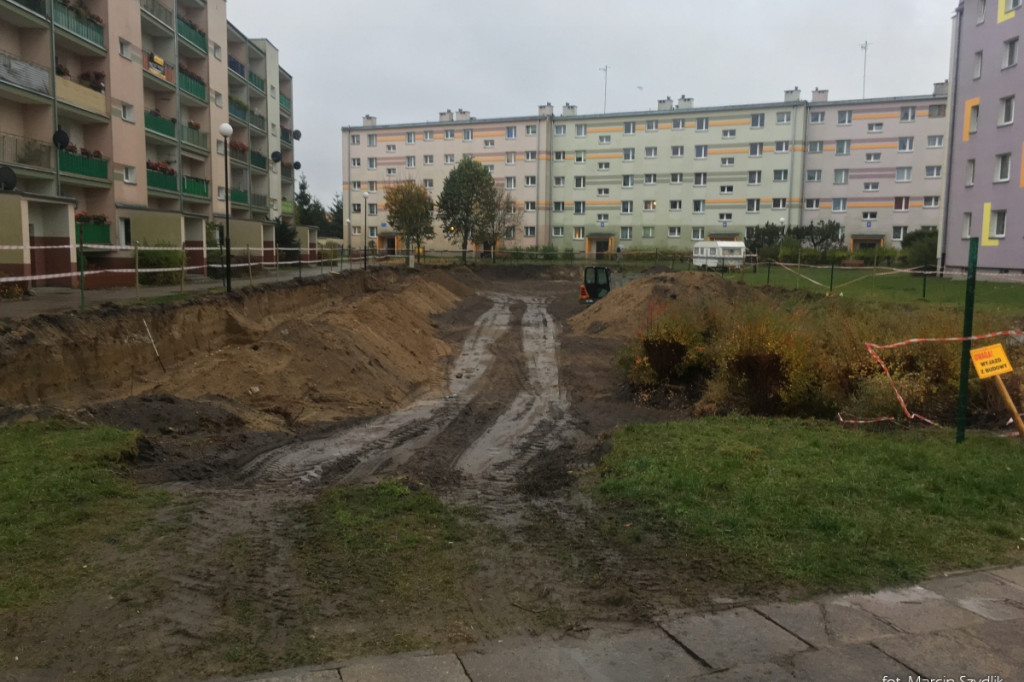 Przy Połczyńskiej budują nowe boiska