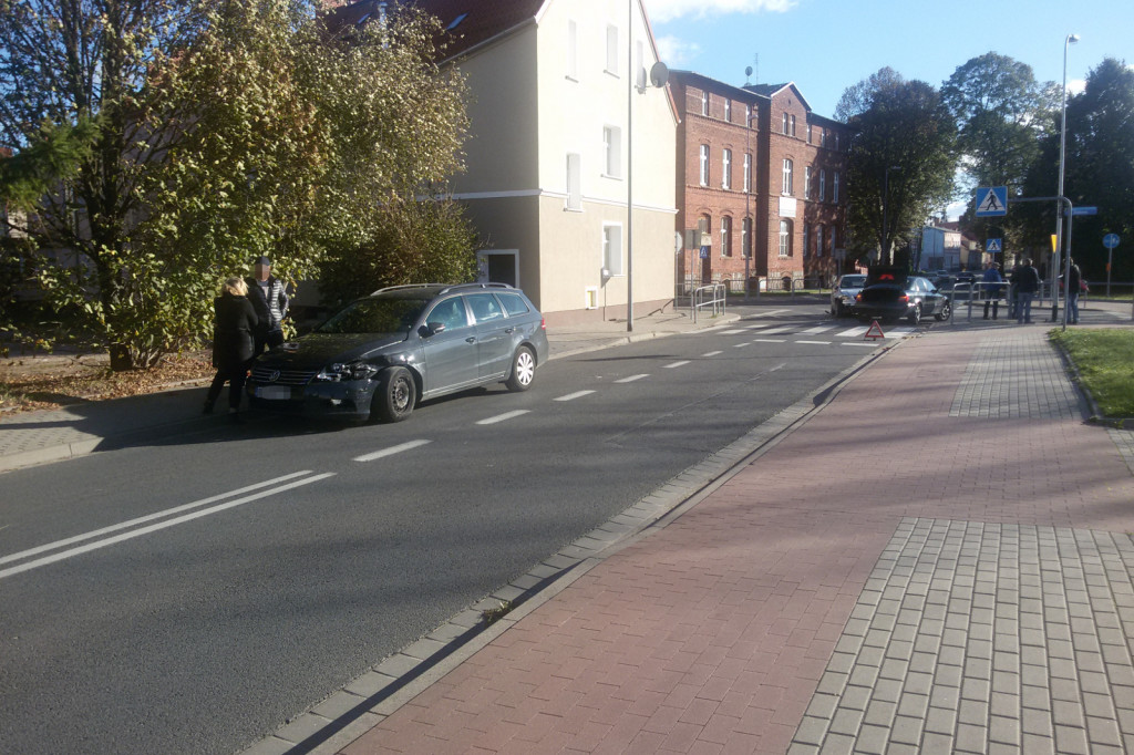 Zderzenie 3 aut Opel Volkswagen Audi ul. Zielona i 1-go Maja