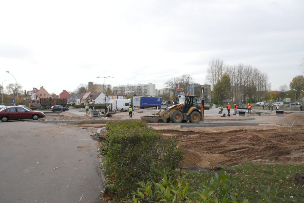 Cmentarz Szczecinek ciepły październik 2018