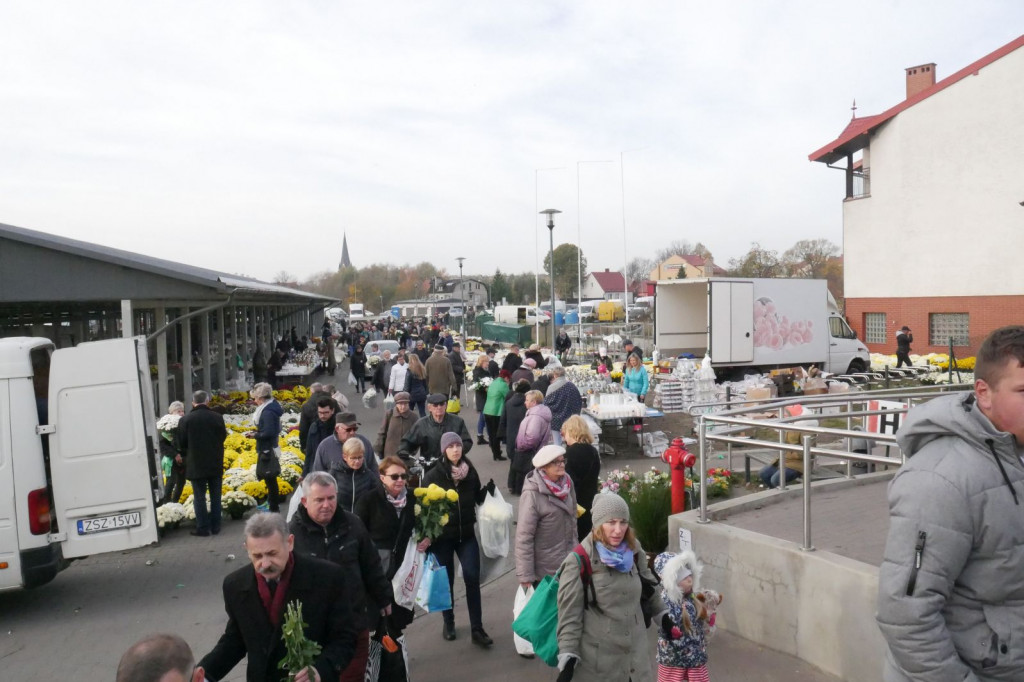 Cmentarz 1 listopada 2018 Szczecinek