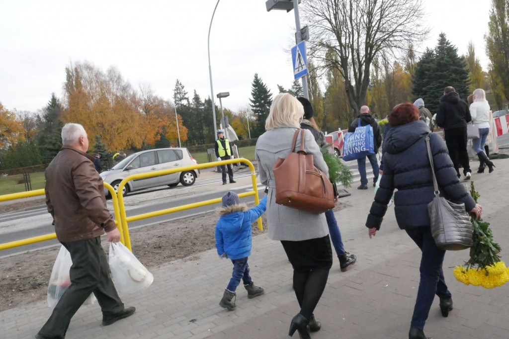 Cmentarz 1 listopada 2018 Szczecinek