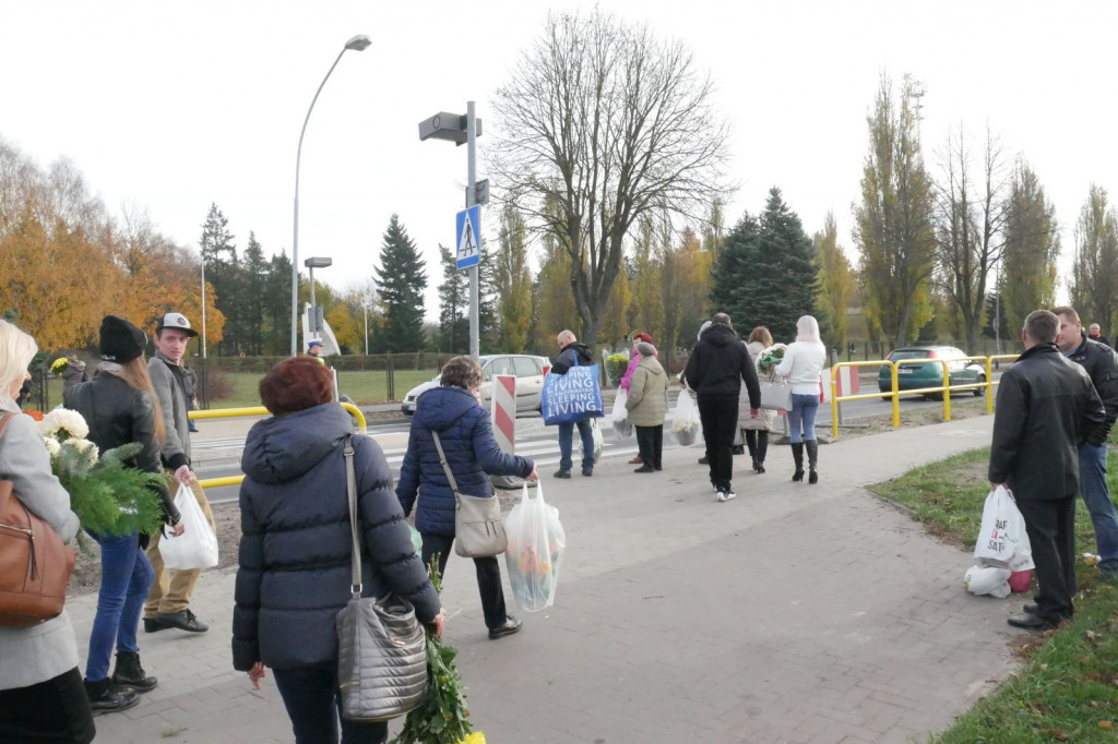 Cmentarz 1 listopada 2018 Szczecinek