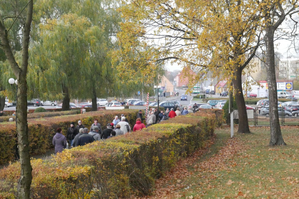 Cmentarz 1 listopada 2018 Szczecinek