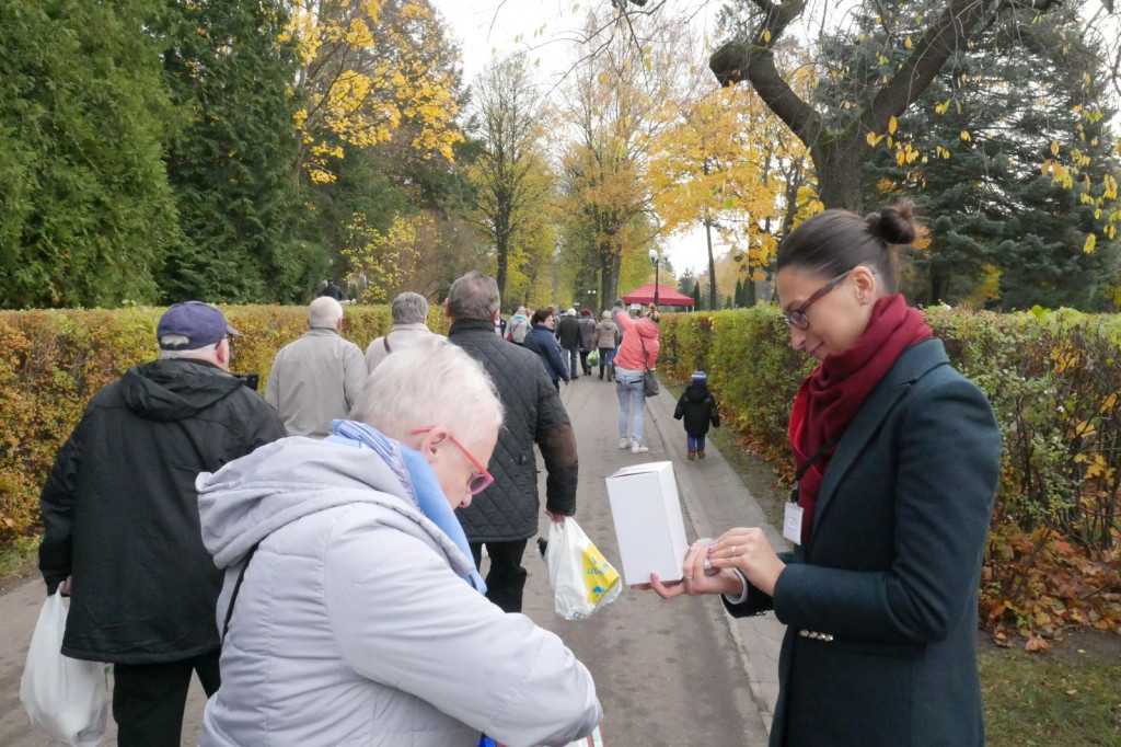Cmentarz 1 listopada 2018 Szczecinek
