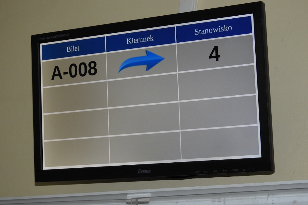 W starostwie uruchomiono elektroniczny system kolejkowy