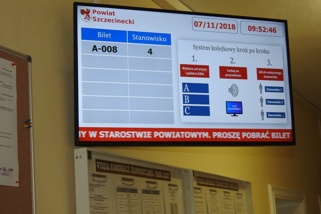 W starostwie uruchomiono elektroniczny system kolejkowy