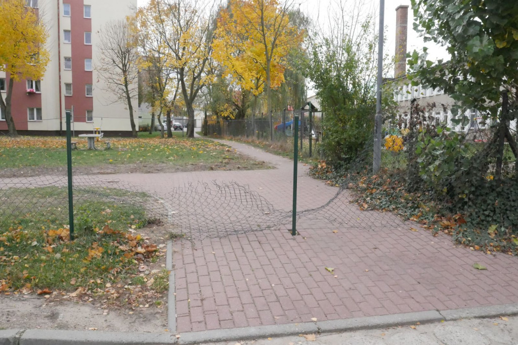 Mierosławskiego i płot