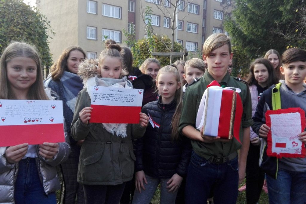 Kapsuła czasu odleciała na 20 lat!