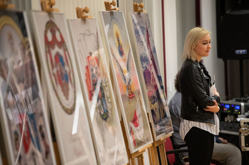 Borneńska wieczornica