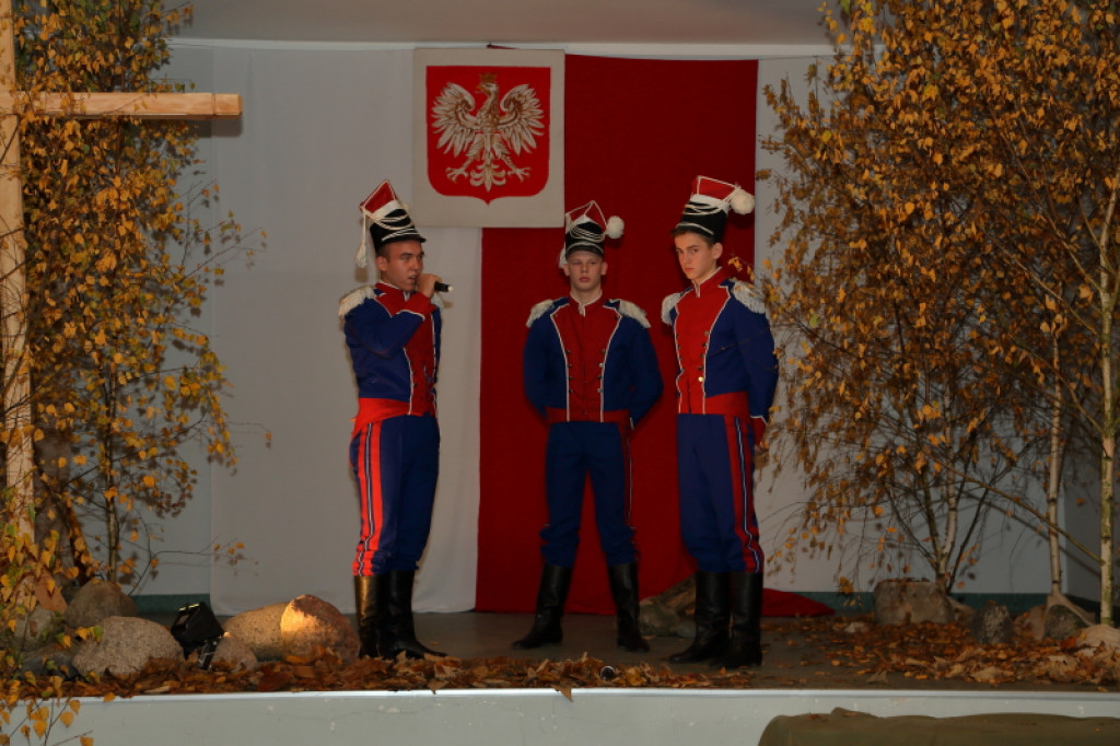 Łubowo dla Niepodległej w 100- lecie odzyskania niepodległości