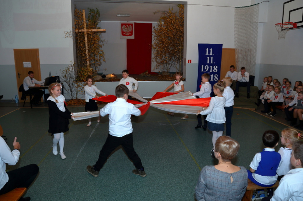 Łubowo dla Niepodległej w 100- lecie odzyskania niepodległości