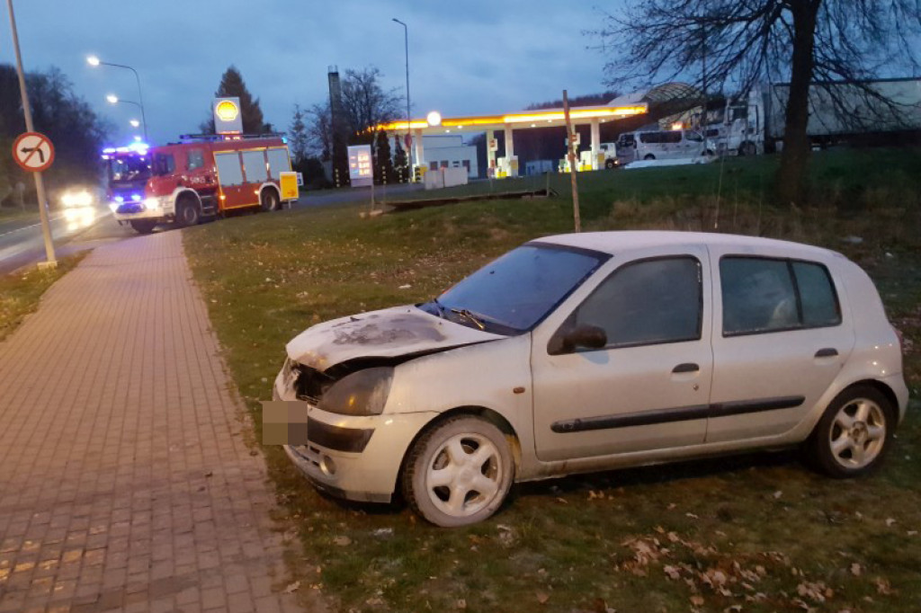 Przy Shellu zapalił się samochód