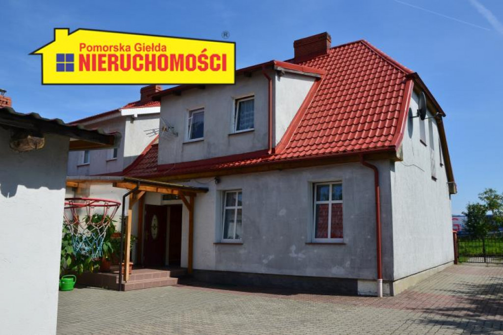 Na sprzedaż mieszkanie z garażem i działką!